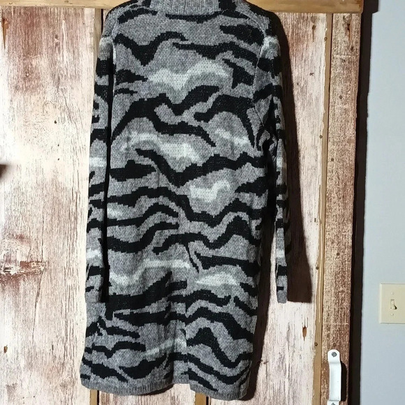 Chico's Jovi long line cardigan camo animal gray sequins wool mohair blend XL - Picture 6 of 10
